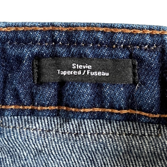 FRANK And Oak Stevie Tapered High Waisted Mom Jeans - Picture 9 of 16